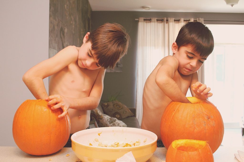 Halloween: How to decorate your house with a low budget