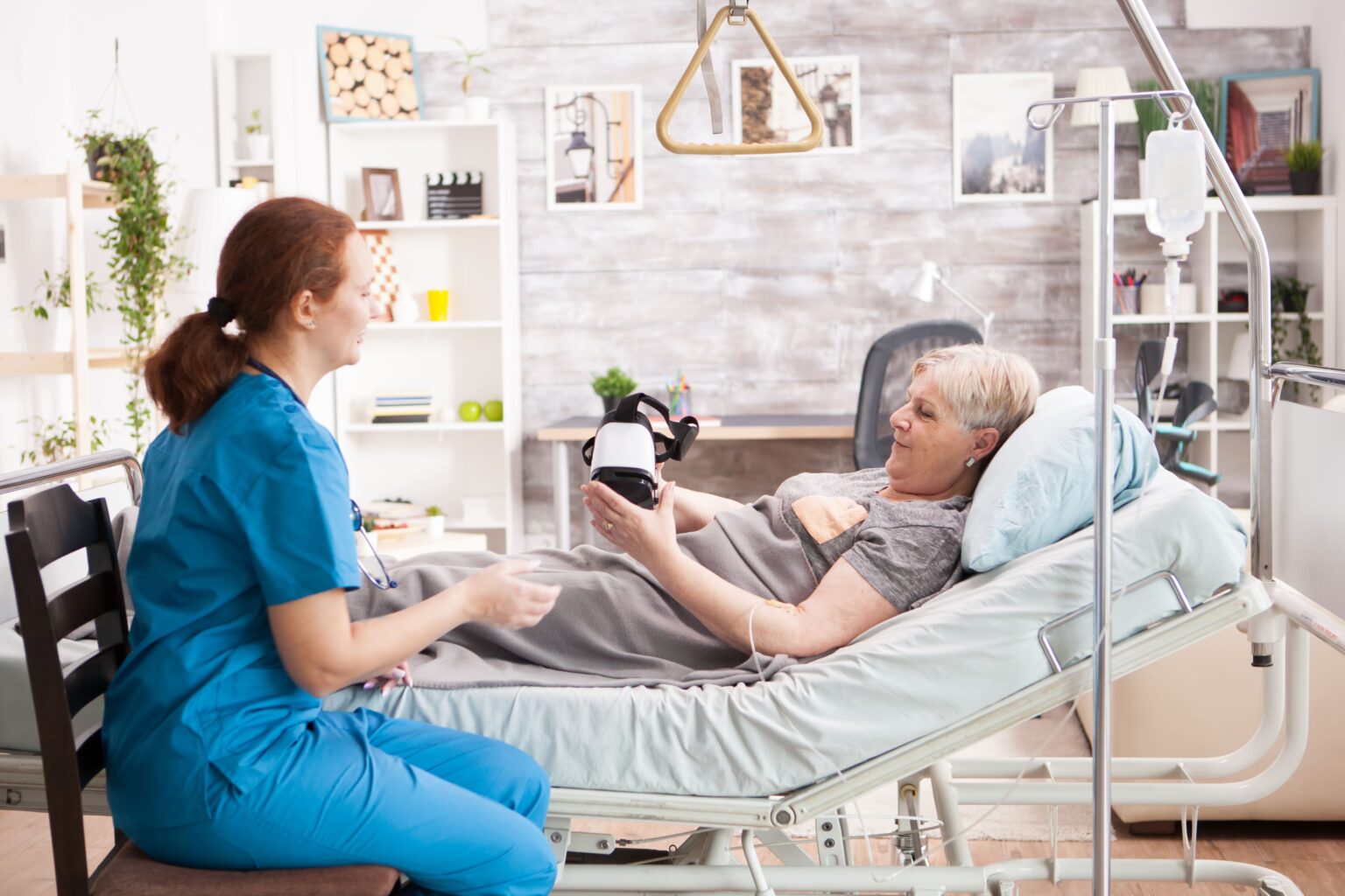 Cómo medir la calidad de vida en personas mayores | Aecetia